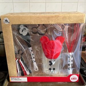NIB Disney Mickey Mouse boxed baking set